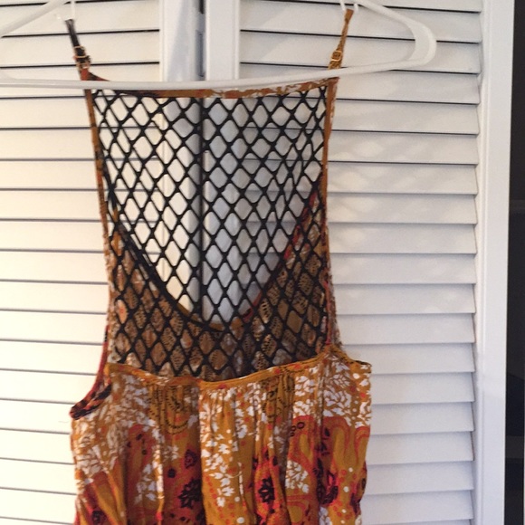 LF Sundress - Picture 2 of 4